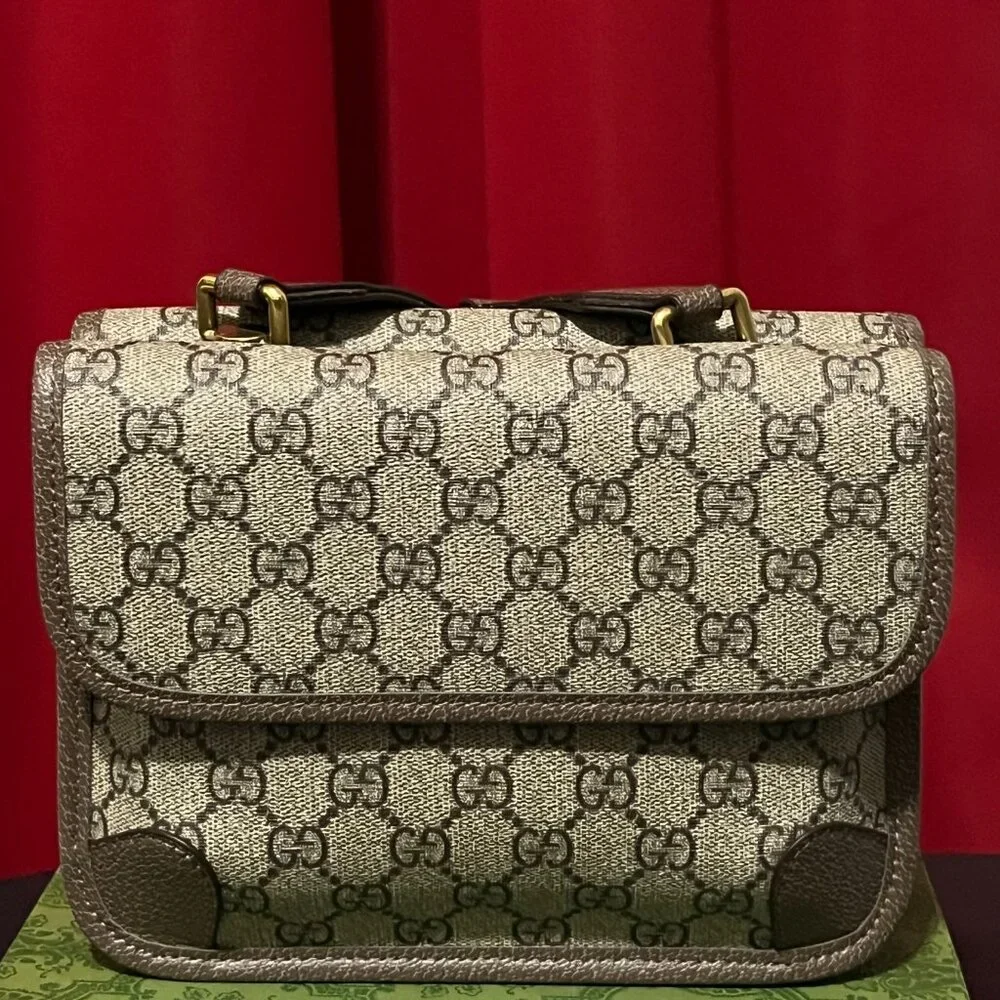 Gucci Neo Vintage Messenger Bag, GG Supreme canvas w/ brown leather trim - Picture 3 of 3